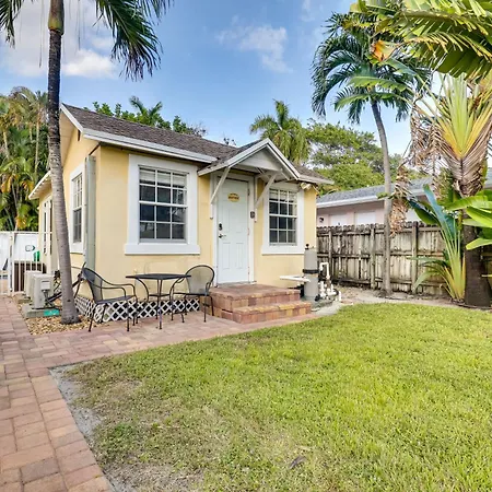 Pool Access And Patio Modern Fort Lauderdale Home